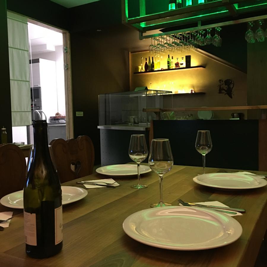 Guesthouse Noce 자그레브 외부 사진